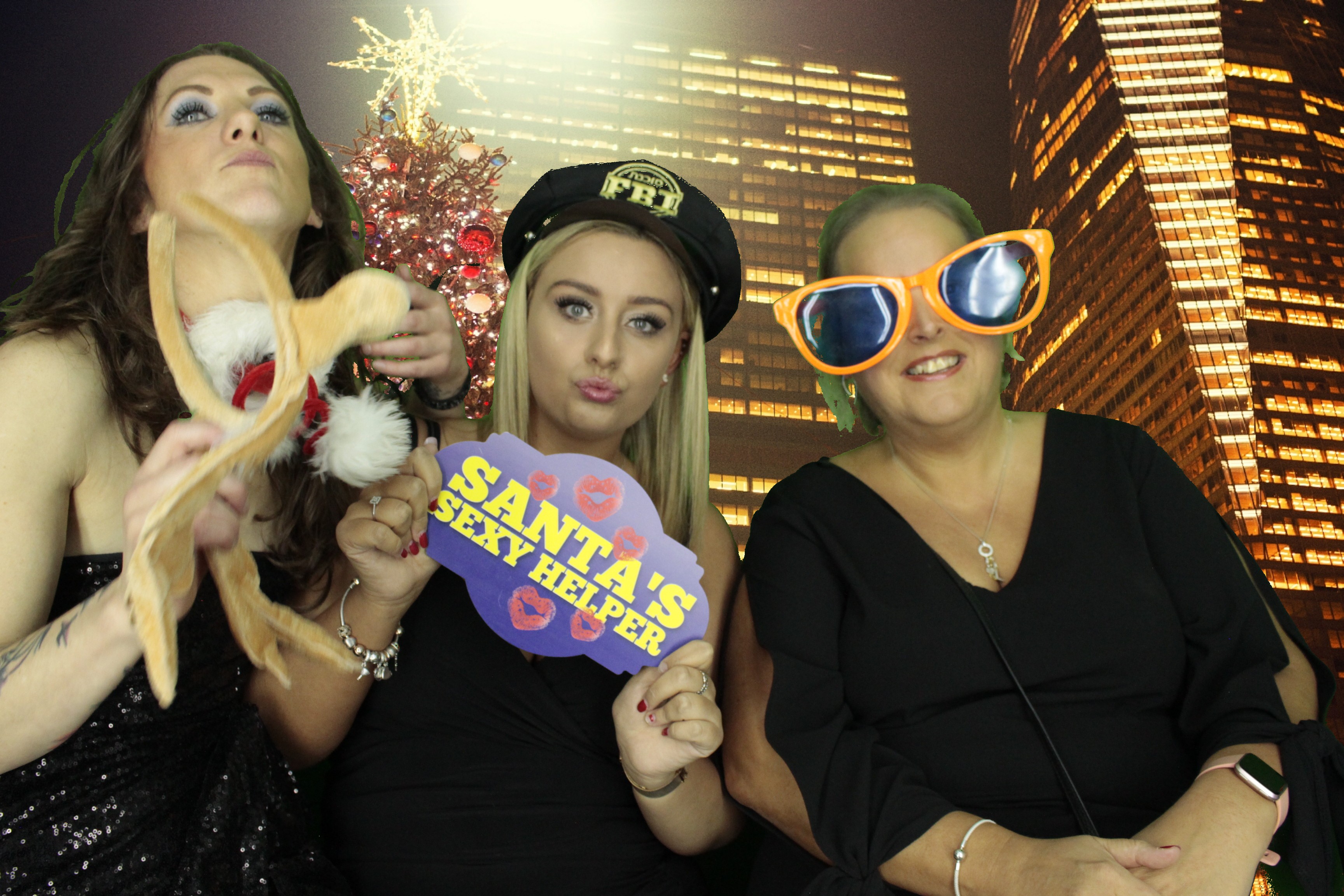 Ocean Network Express Christmas Party 2019 | View more photos from the event at gallery.myphotoboothexperience.co.uk/u/MyPhotoBoothExperienceLtd/Ocean-Network-Express-Christmas-Party-2019